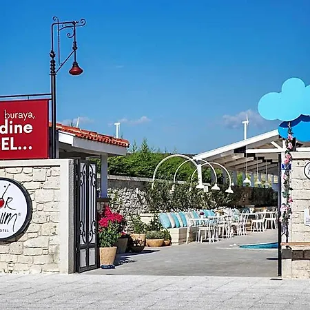 Likor Hanim Butik Alacati מלון 4*